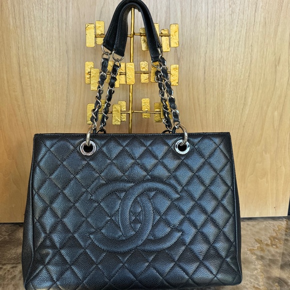 Chanel Grand Shopping Tote - Picture 1 of 9